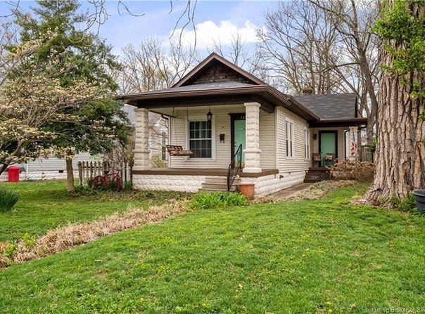 723 E Court Avenue, Jeffersonville, IN 47130