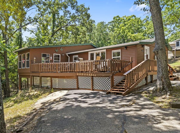 297 Brandon Loop, Kimberling City, MO 65686