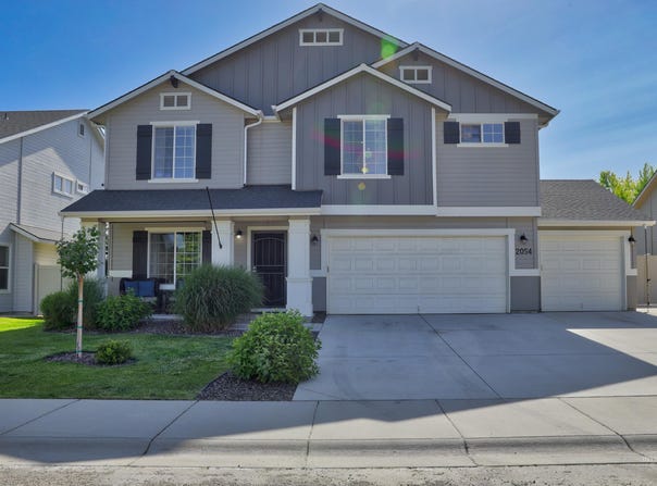 2054 N Van Dyke Ave, Kuna, ID 83634