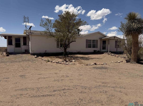 9660 SE Country Club Road, Deming, NM 88030