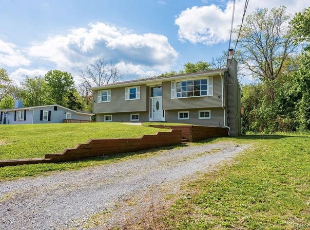 5 Idlewild Drive, Poughkeepsie, NY 12601