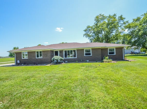 6581 W 800 N, Fairland, IN 46126