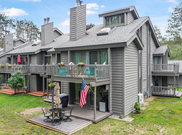 6266 Whispering Pines Dr Drive, Gaylord, MI 49735