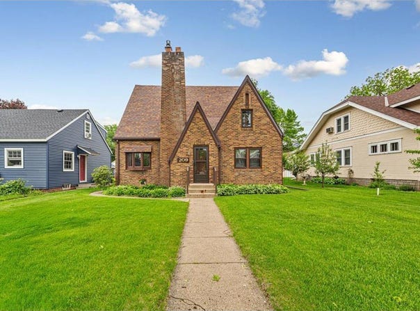 209 E Main Street, Arlington, MN 55307