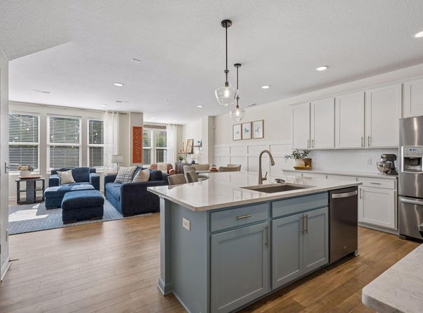 7152 Walnut Grove Lane N, Maple Grove, MN 55311