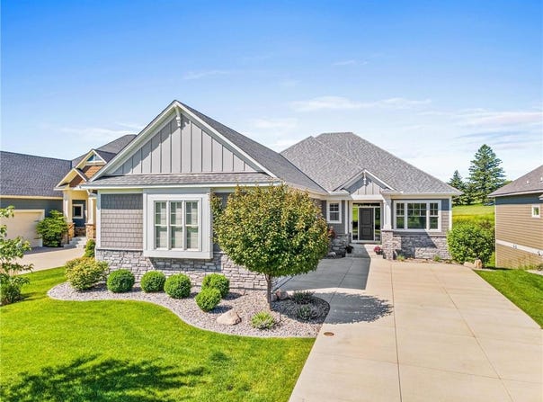 1972 Annika Drive N, Lake Elmo, MN 55042