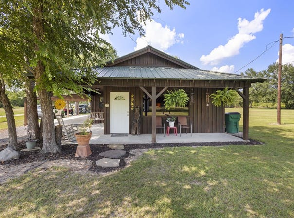 2493 Villa Rd, Kountze, TX 77625