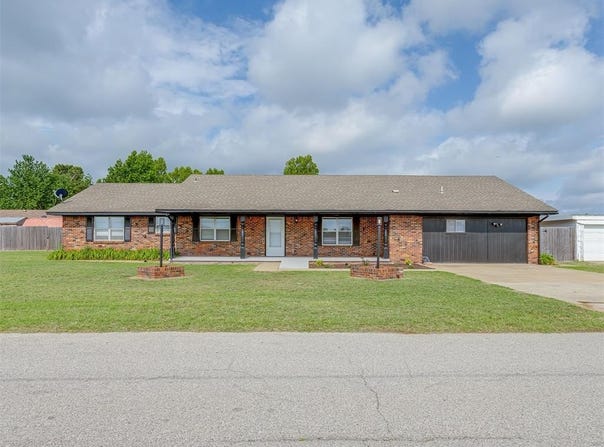 202 Walter Way, Anadarko, OK 73005