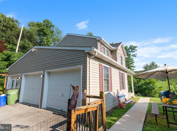 1903 HAIN ROAD, NEW FREEDOM, PA 17349