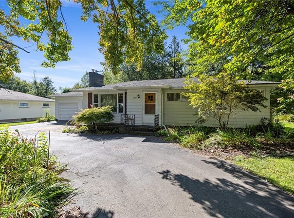 1093 Westside Drive, Rochester, NY 14624