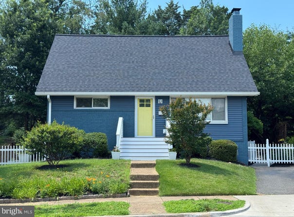 132 N GLADDEN STREET N, ALEXANDRIA, VA 22304