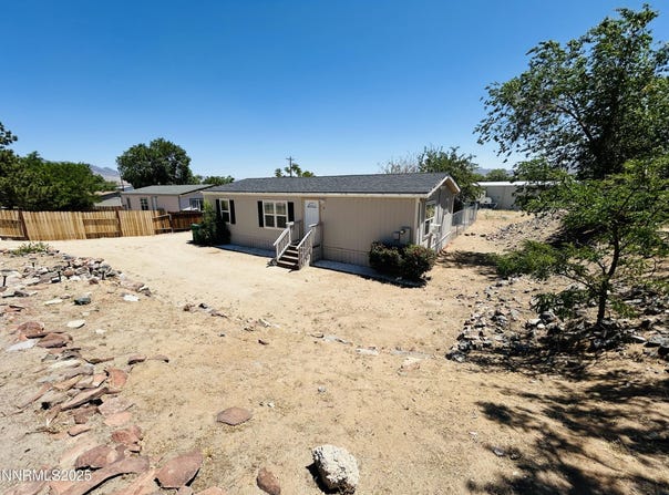16 Stope Road, Dayton, NV 89403