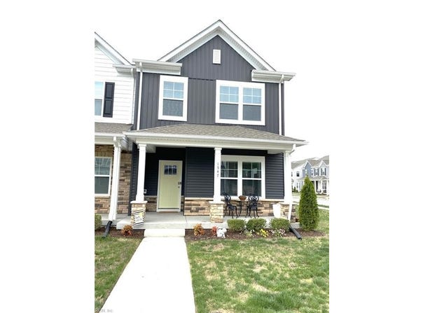 1547 Stanford Lane, Newport News, VA 23608