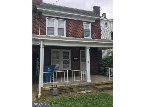 56 E MAIN ST, MOUNTVILLE, PA 17554