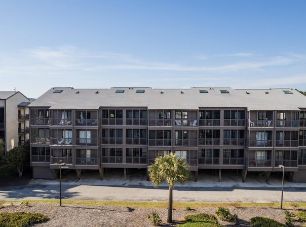 207 N Ocean Blvd., North Myrtle Beach, SC 29582