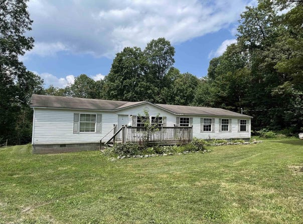 3806 Irish Ridge Road, Tunnelton, WV 26444