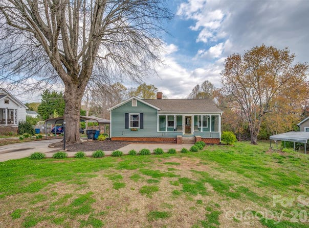 411 Arlington Street, Forest City, NC 28043