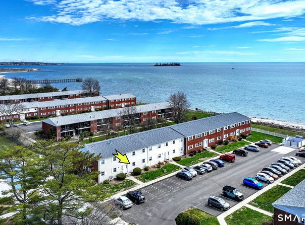 65 E Broadway, Milford, CT 06460