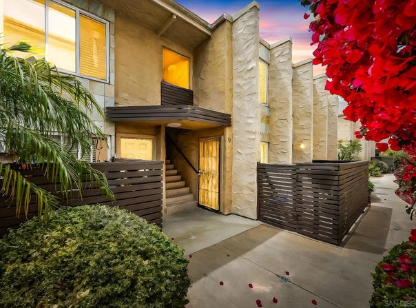 1386 E Madison Ave unit: 15, El Cajon, CA 92021