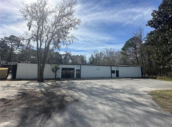 229 Gum Tree Road, Hilton Head Island, SC 29926