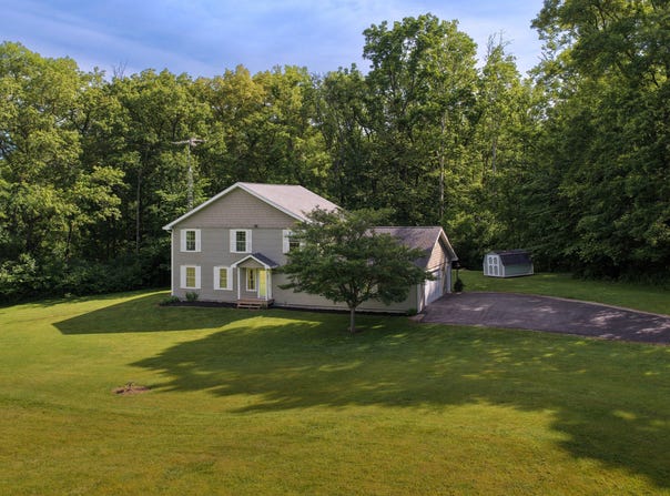 4200 N County Road 1000 E, Hope, IN 47246