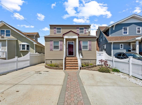 55 West Avenue, Lawrence, NY 11559