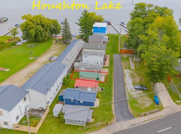 6482 W HOUGHTON LAKE DRIVE CABIN #4, HOUGHTON LAKE, MI 48629