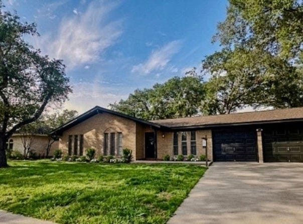 1405 Palo Blanco, Beeville, TX 78102
