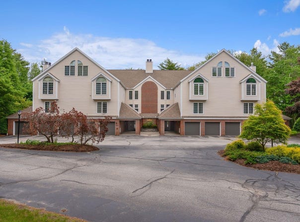2 Schooner Ridge Road, Bath, ME 04530