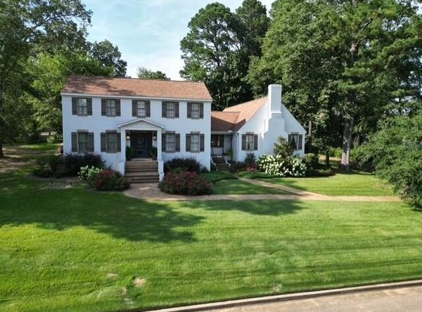 1200 Nottingham Rd, Starkville, MS 39759
