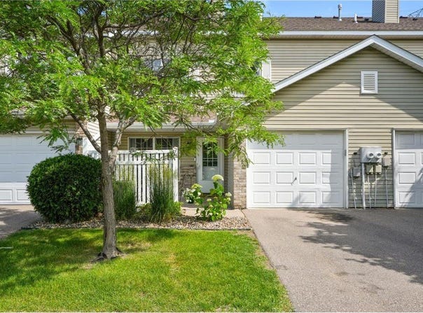14890 57th Street N, Oak Park Heights, MN 55082