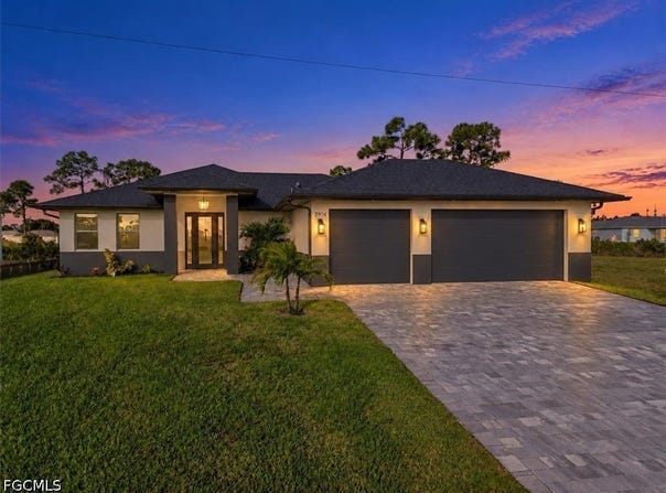 2904 NW 26th Avenue, Cape Coral, FL 33993