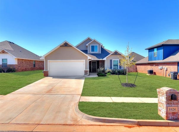 1624 NE 33rd Street, Moore, OK 73160