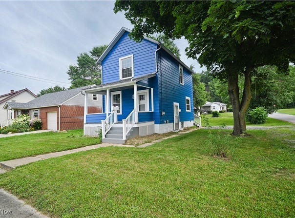 420 E North Avenue, East Palestine, OH 44413