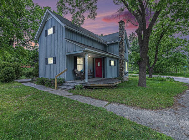8941 E Summer Street, Cedar, MI 49621