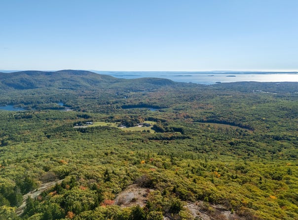 2 Bald Mountain Road, Camden, ME 04843