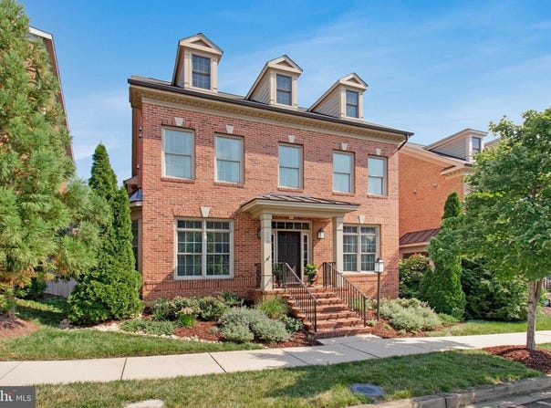 208 BEACON PL NE, WASHINGTON, DC 20011