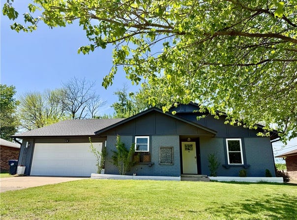 1604 S 23rd Street, Rogers, AR 72758