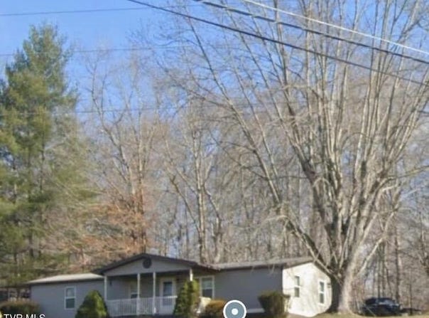 425 Flemingtown Drive, Clintwood, VA 24228