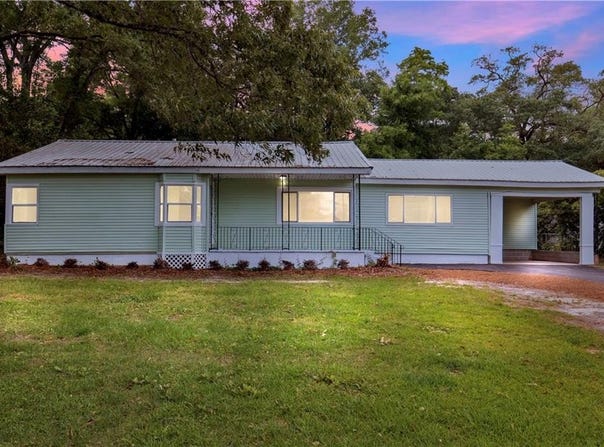 7340 Broadview Drive E, Theodore, AL 36582