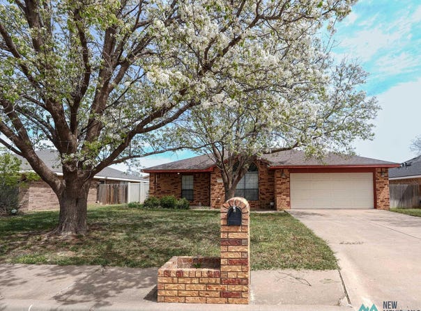 4013 Eagle Way, Clovis, NM 88101