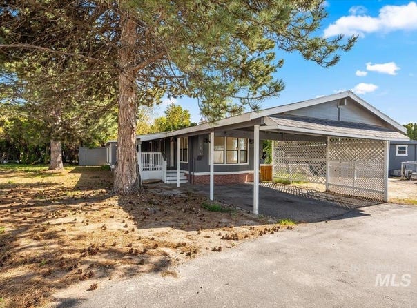 1410 W Flamingo Ave., Nampa, ID 83651