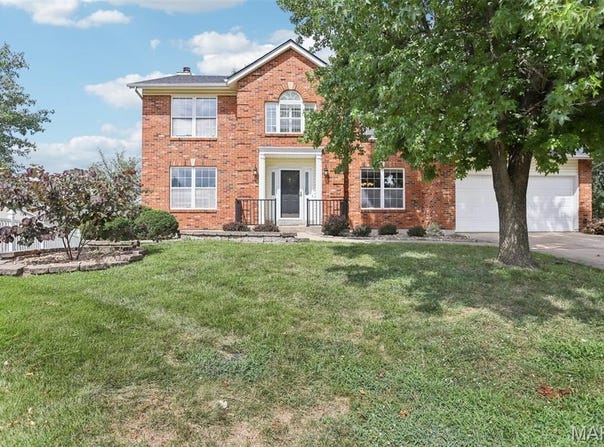 25 Whinhill Court, St Peters, MO 63304