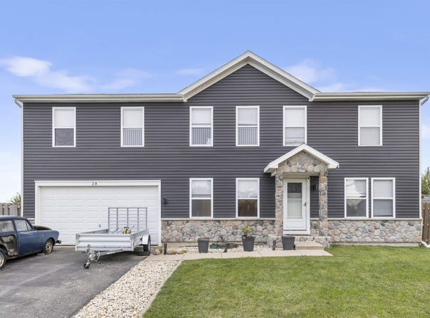 2857 Huntington, BELVIDERE, IL 61008