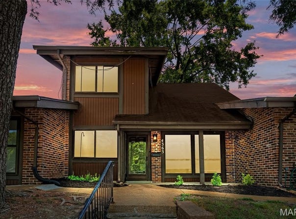 4363 Tavistock Circle, Mehlville, MO 63129