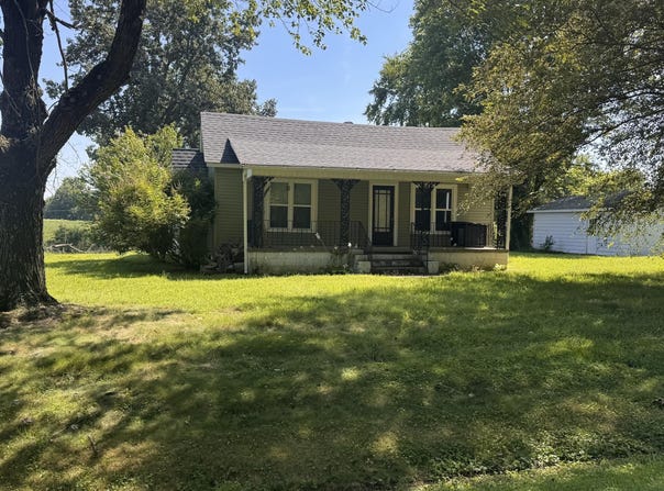 7870 Woodville Road, West Paducah, KY 42086