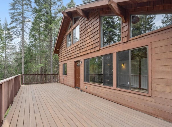 2120 Pack TRL, MOUNT SHASTA, CA 96067
