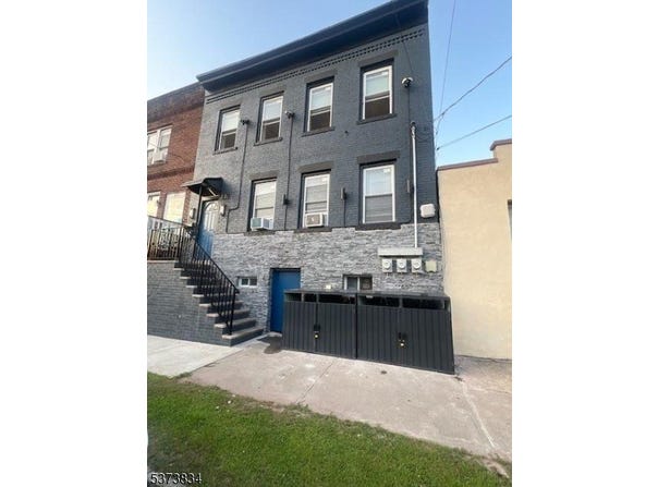 21 Alva St, Bloomfield Twp., NJ 07003-5901