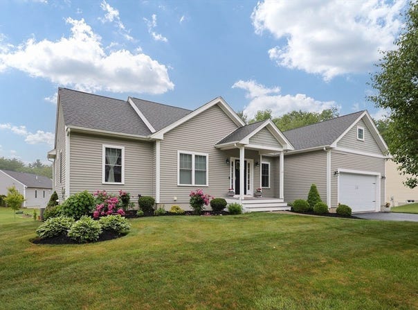 22 Dornoch Road, Taunton, MA 02780