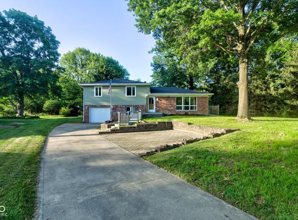 3518 Woodale Road, Indianapolis, IN 46234